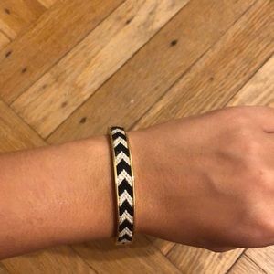 Kate spade “no limits” hinged bangle